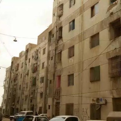 2 Bed Lounge Flat For Sale