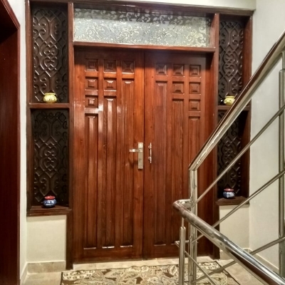 2Bed lounge flat for sale in korangi 