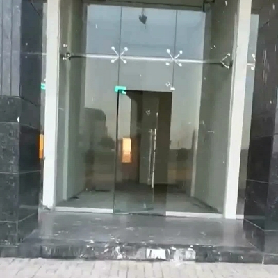 Show room available for rent 