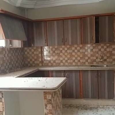 2 Bedroom lounge flat for sale 