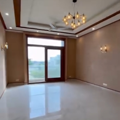 Brand New 500 Sqyd Design House Available for Sale 
